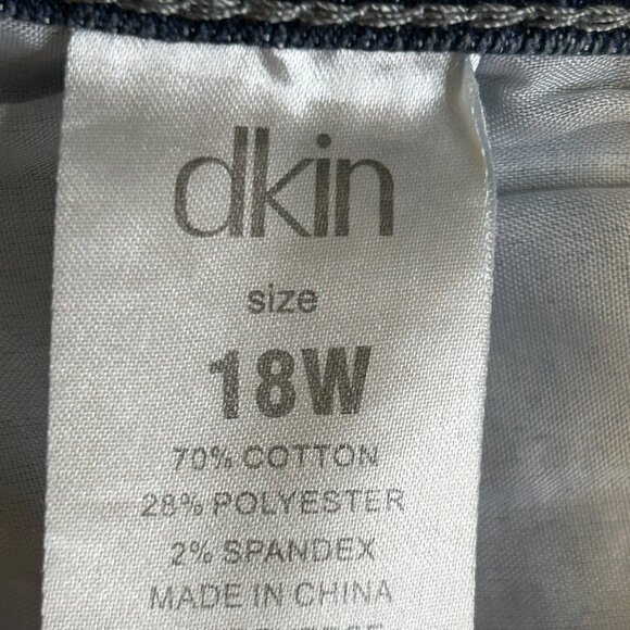dkin Women's size 18 W Blue High Rise Jeans - Picture 14 of 15